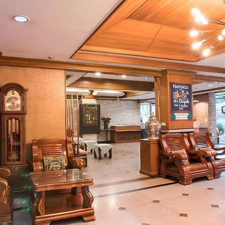 Collection O Howard Square Boutique Hotel Bangkok Exterior photo
