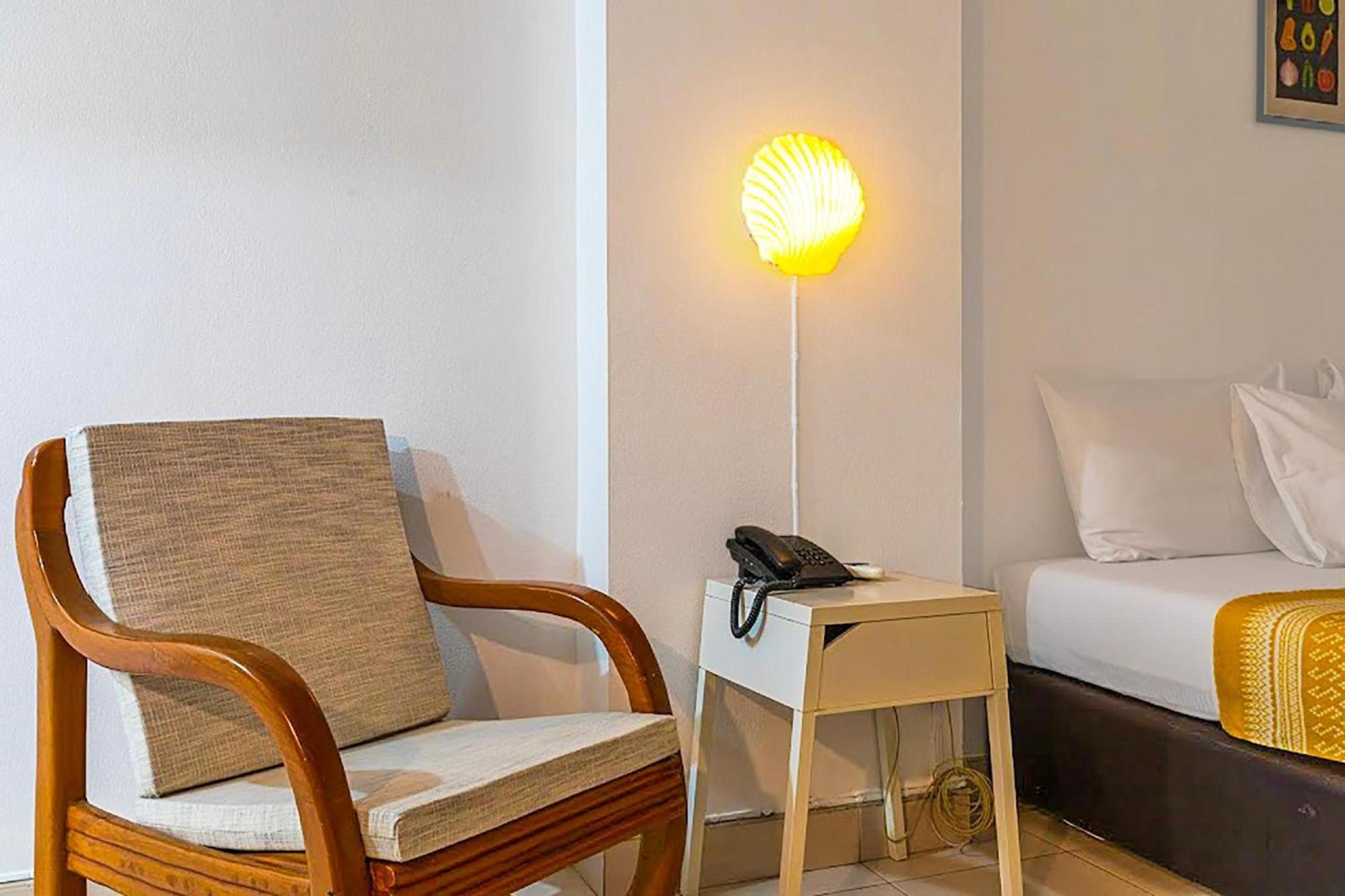 Collection O Howard Square Boutique Hotel Bangkok Exterior photo